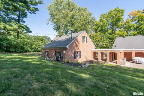 Tiny photo for 1 OAK PARK Drive, Bettendorf, IA 52722 (MLS # QC4267431)