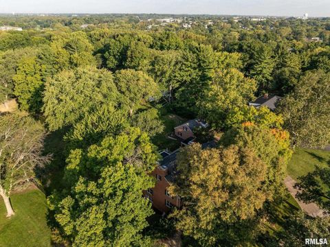 Tiny photo for 1 OAK PARK Drive, Bettendorf, IA 52722 (MLS # QC4267431)