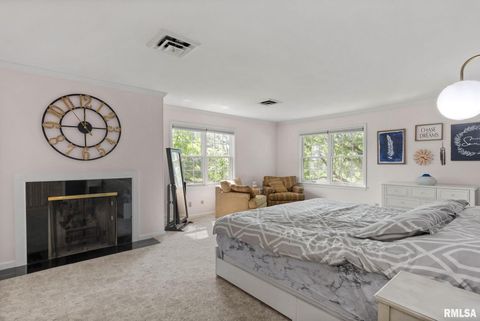 Tiny photo for 1 OAK PARK Drive, Bettendorf, IA 52722 (MLS # QC4267431)