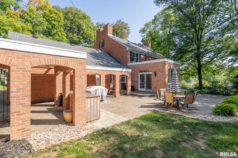 Tiny photo for 1 OAK PARK Drive, Bettendorf, IA 52722 (MLS # QC4267431)