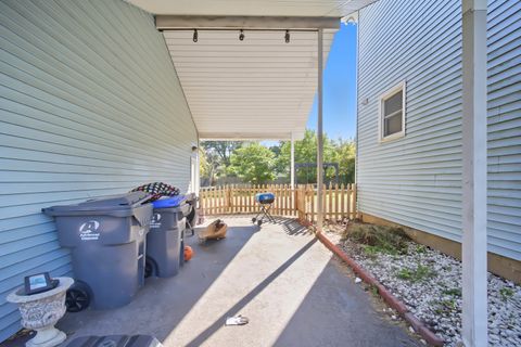 Tiny photo for 10241 W Bairstow Avenue, Beach Park, IL 60087 (MLS # 12493297)