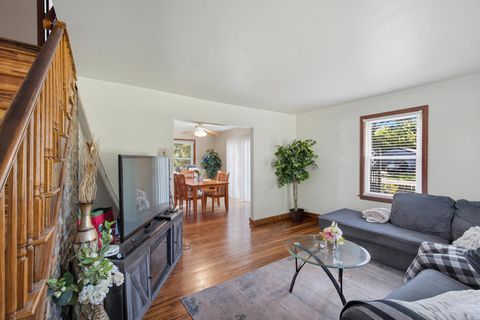 Tiny photo for 10241 W Bairstow Avenue, Beach Park, IL 60087 (MLS # 12493297)