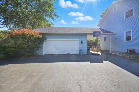 Tiny photo for 10241 W Bairstow Avenue, Beach Park, IL 60087 (MLS # 12493297)