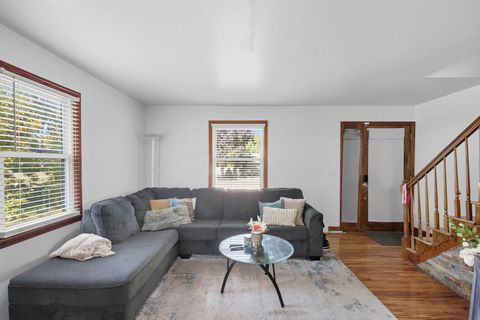 Tiny photo for 10241 W Bairstow Avenue, Beach Park, IL 60087 (MLS # 12493297)