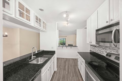 Tiny photo for 214 Glengarry Drive #201, Bloomingdale, IL 60108 (MLS # 12558313)