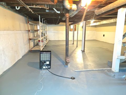 Tiny photo for 634 W Ridgeland Avenue, Waukegan, IL 60085 (MLS # 12565370)