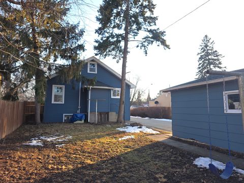 Tiny photo for 634 W Ridgeland Avenue, Waukegan, IL 60085 (MLS # 12565370)