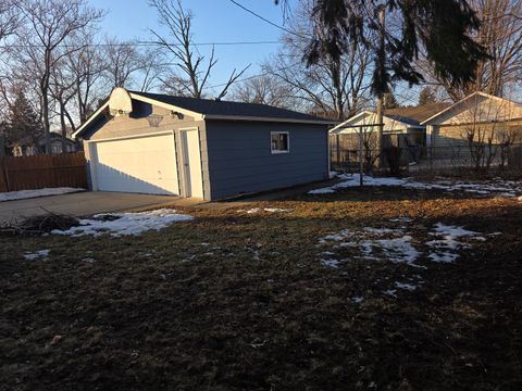 Tiny photo for 634 W Ridgeland Avenue, Waukegan, IL 60085 (MLS # 12565370)