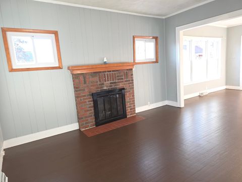 Tiny photo for 634 W Ridgeland Avenue, Waukegan, IL 60085 (MLS # 12565370)