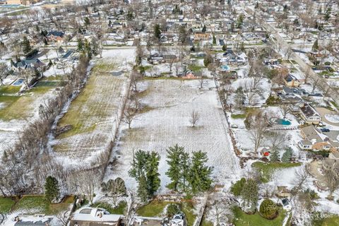 Tiny photo for 116 E Farnham Lane, Wheaton, IL 60189 (MLS # 12565279)