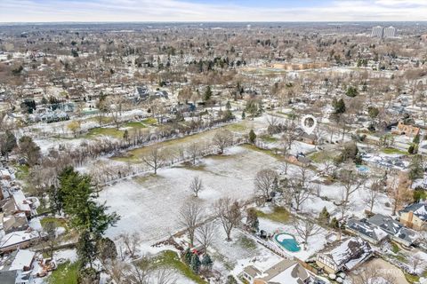 Tiny photo for 116 E Farnham Lane, Wheaton, IL 60189 (MLS # 12565279)