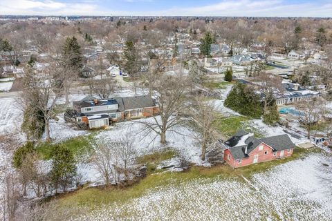 Tiny photo for 116 E Farnham Lane, Wheaton, IL 60189 (MLS # 12565279)
