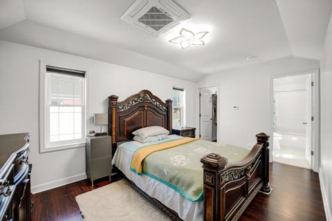 Tiny photo for 907 E Central Road, Mount Prospect, IL 60056 (MLS # 12714361)