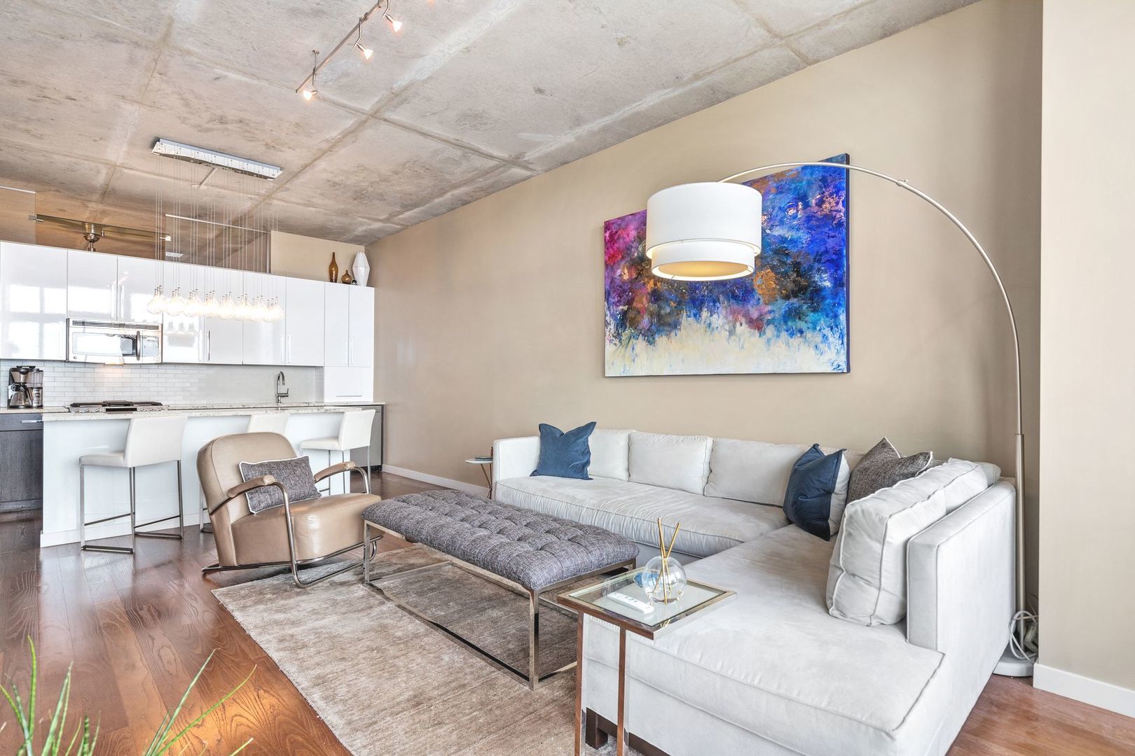 235 W Van Buren Street 4508