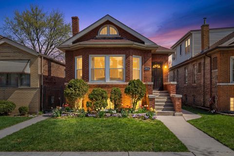 Photo of 8011 S Michigan Avenue, Chicago, IL 60619 (MLS # 12542127)