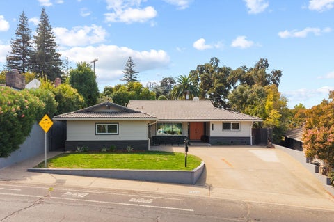 Photo of 1206 43rd Avenue, Sacramento, CA 95831 (MLS # 12762788)
