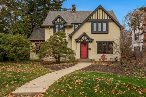 Photo of 2326 CLINTON Place, Rockford, IL 61103 (MLS # 12525487)