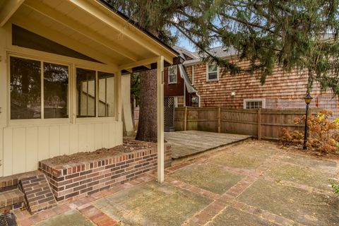Tiny photo for 2326 CLINTON Place, Rockford, IL 61103 (MLS # 12525487)