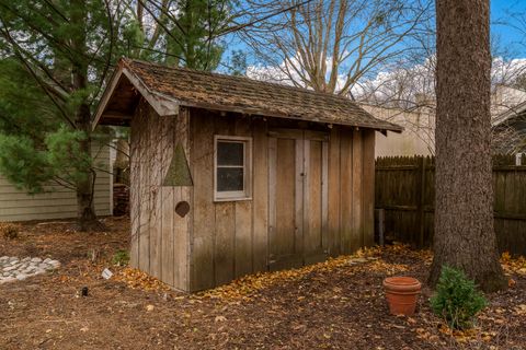 Tiny photo for 2326 CLINTON Place, Rockford, IL 61103 (MLS # 12525487)