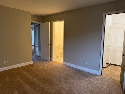 Tiny photo for 164 S Waters Edge Drive #201, Glendale Heights, IL 60139 (MLS # 12728019)