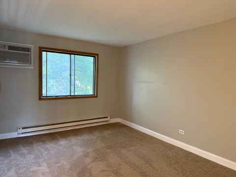 Tiny photo for 164 S Waters Edge Drive #201, Glendale Heights, IL 60139 (MLS # 12728019)