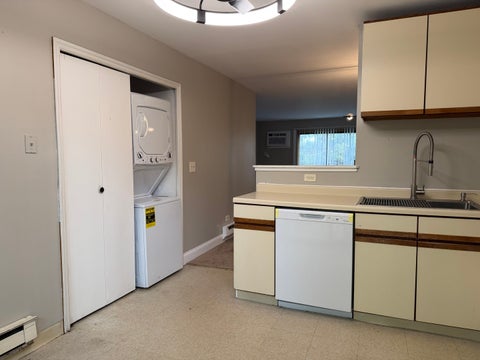 Tiny photo for 164 S Waters Edge Drive #201, Glendale Heights, IL 60139 (MLS # 12728019)