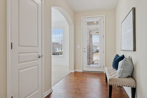 Tiny photo for 2824 Chevy Chase Lane, Naperville, IL 60564 (MLS # 12571901)