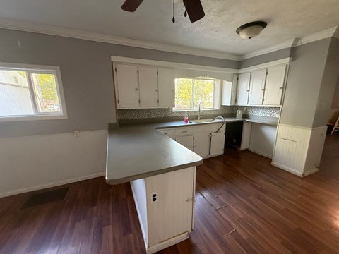 Tiny photo for 905 Glendale Street, Benton, IL 62812 (MLS # 12779979)