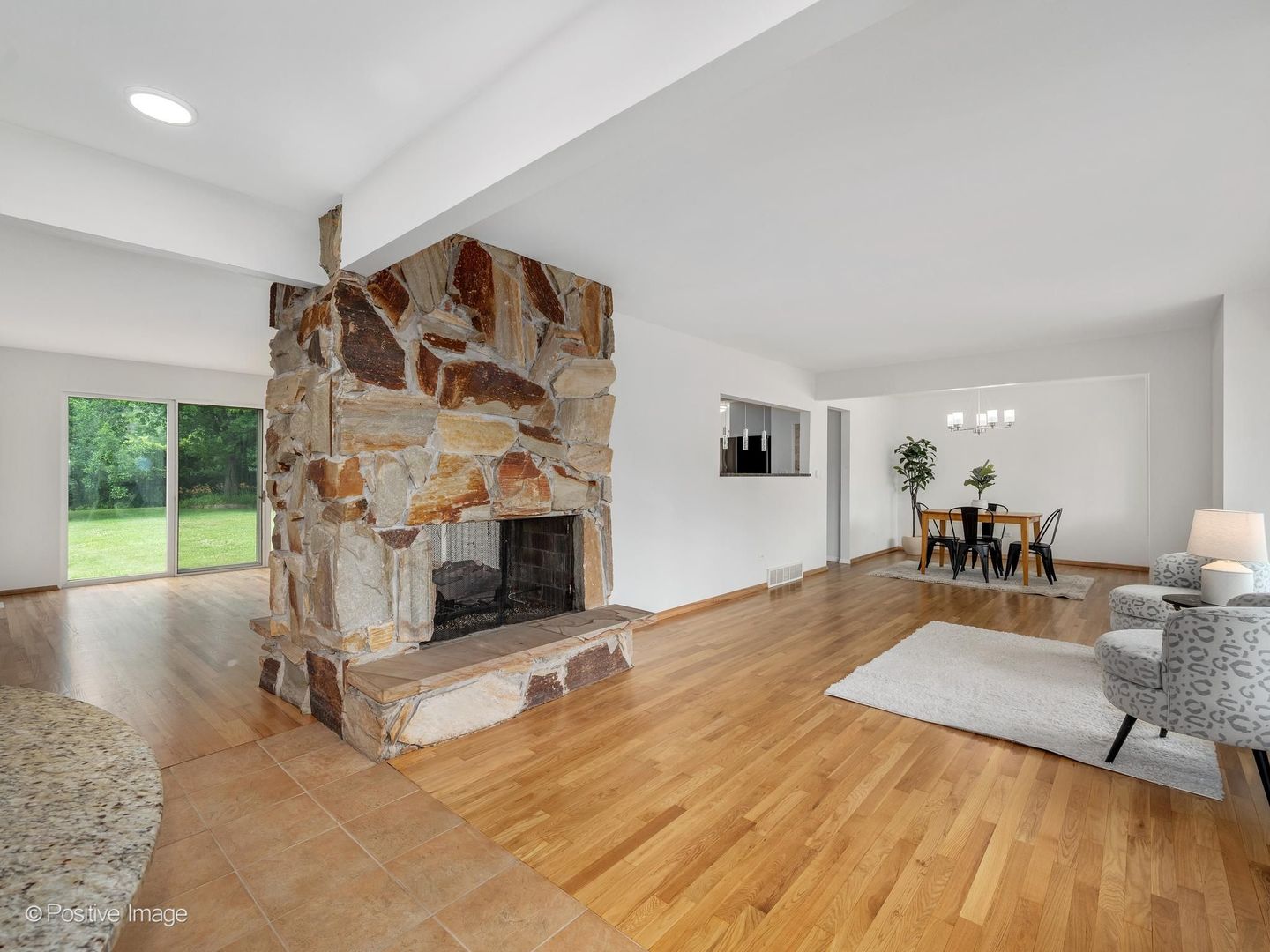 19W100 22nd Street