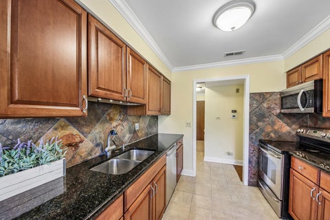 Tiny photo for 701 Lake Hinsdale Drive #201, Willowbrook, IL 60527 (MLS # 12781754)