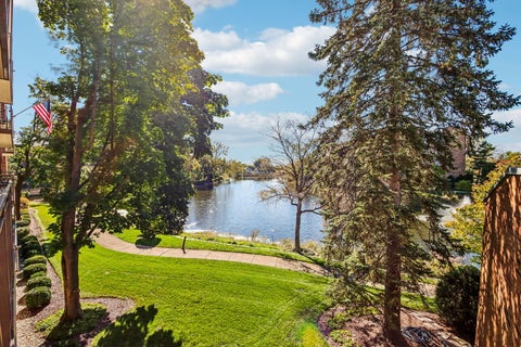 Tiny photo for 701 Lake Hinsdale Drive #201, Willowbrook, IL 60527 (MLS # 12781754)