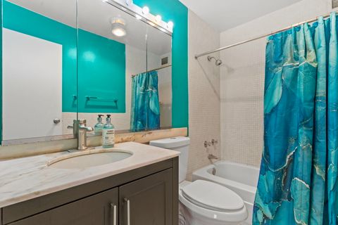 Tiny photo for 5201 S Cornell Avenue #4B, Chicago, IL 60615 (MLS # 12444568)