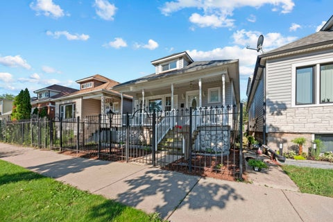 Photo of 8328 S essex Avenue, Chicago, IL 60617 (MLS # 12694042)