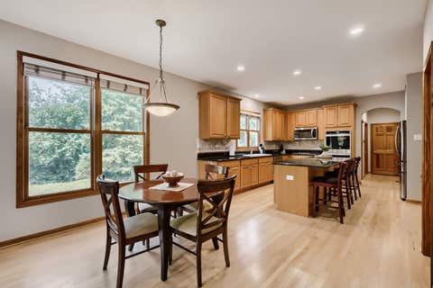 Tiny photo for 376 Amy Court, Glen Ellyn, IL 60137 (MLS # 12703420)