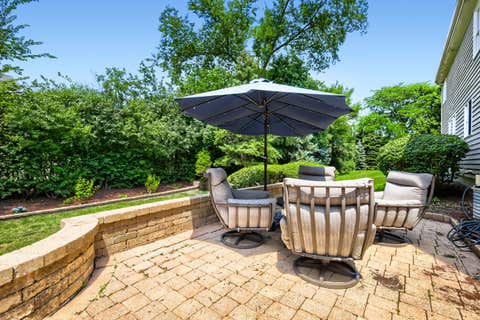 Tiny photo for 376 Amy Court, Glen Ellyn, IL 60137 (MLS # 12703420)