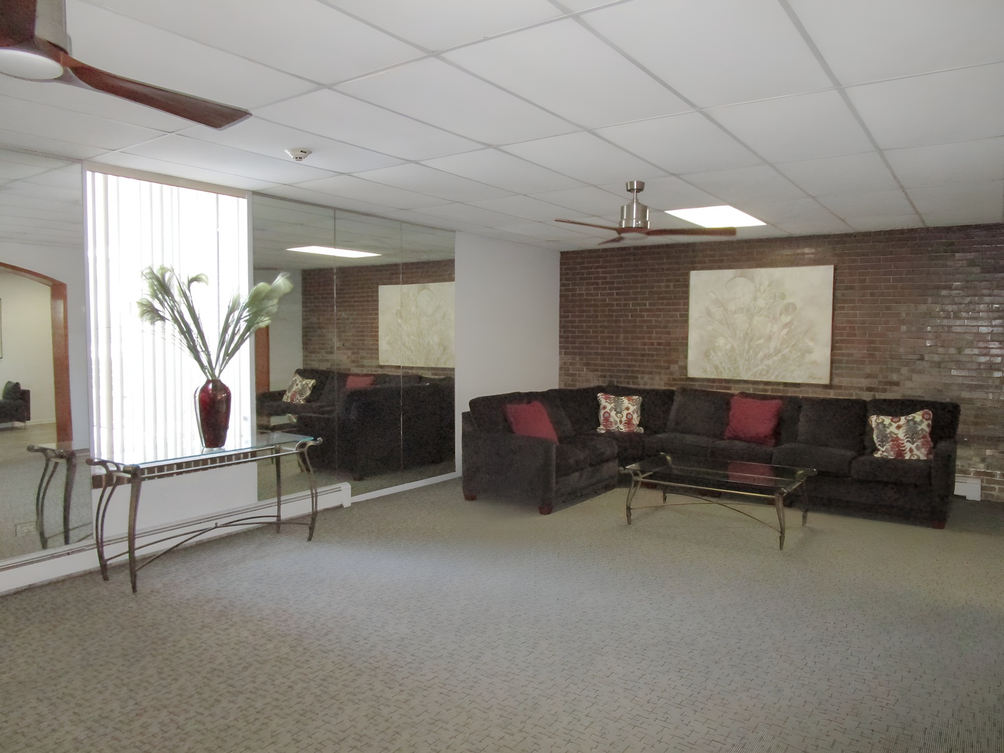 1301 S Finley Road 417