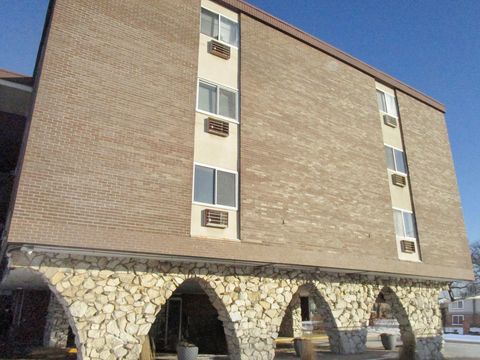 Tiny photo for 1301 S Finley Road #417, Lombard, IL 60148 (MLS # 12555620)