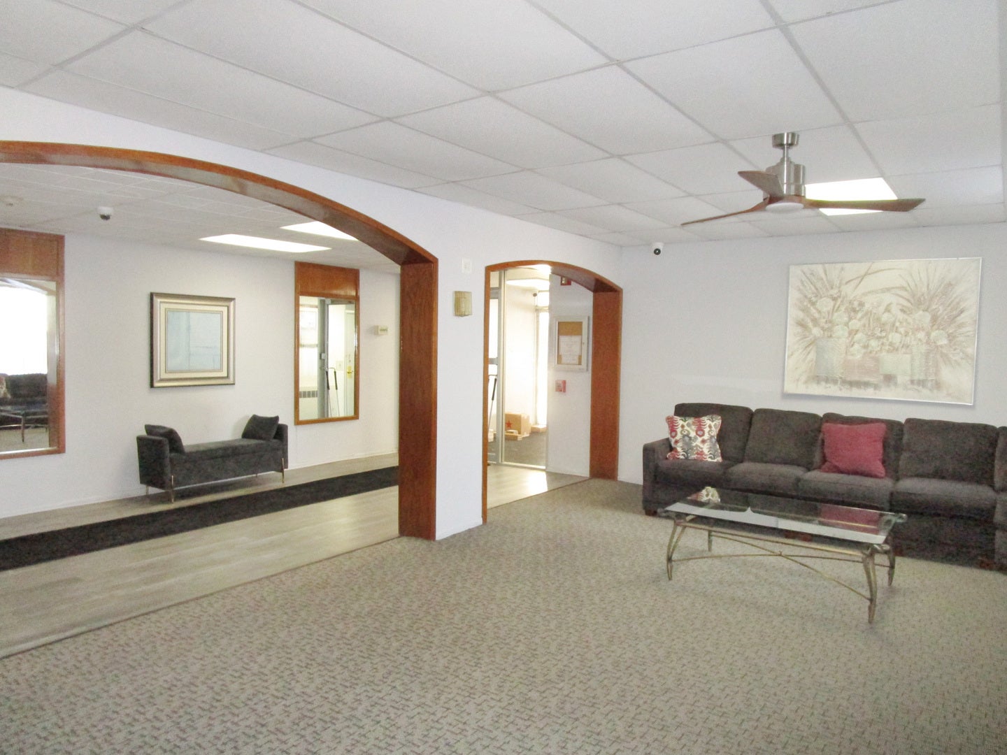 1301 S Finley Road 417
