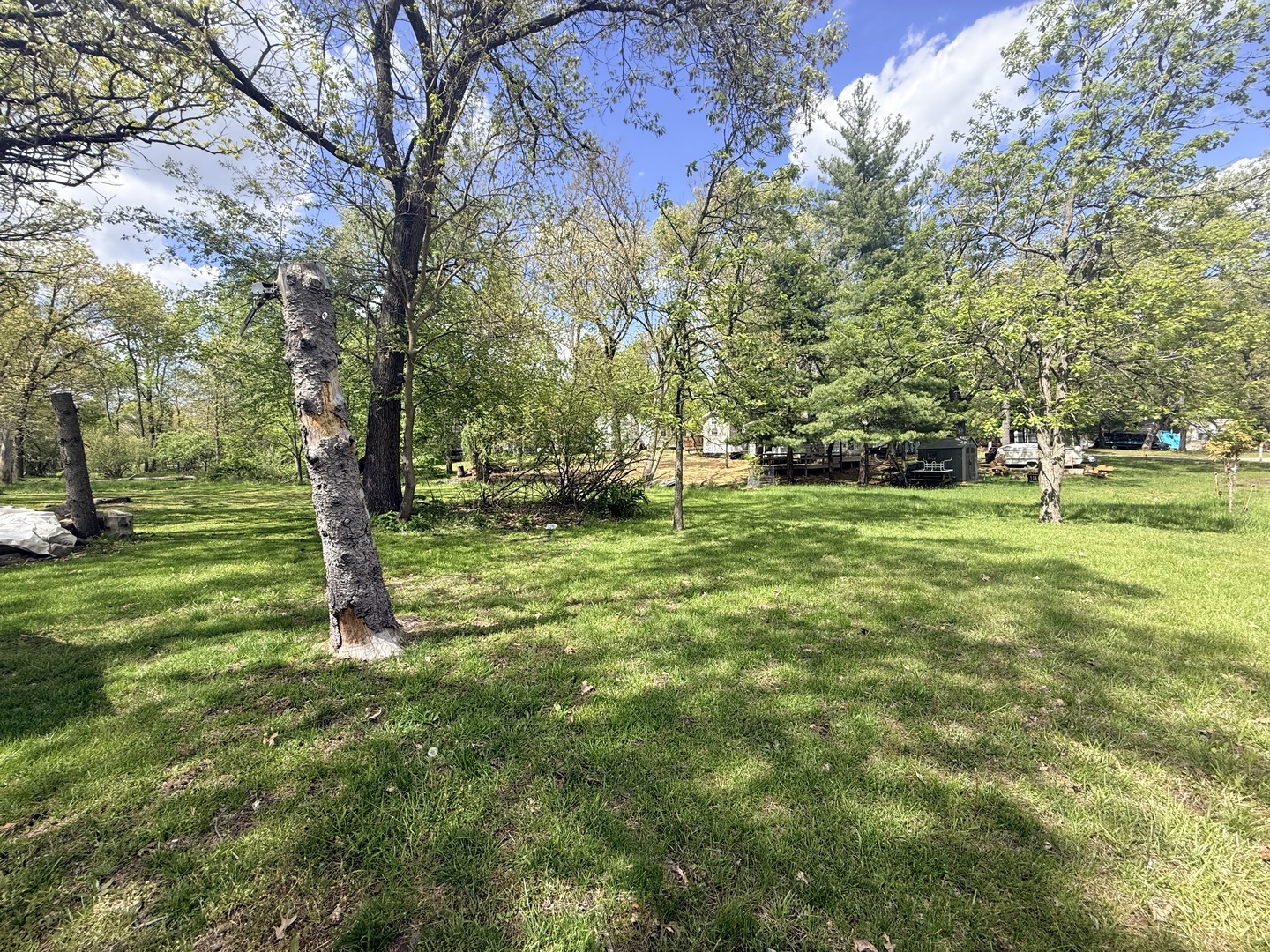 2-203 Woodhaven Lakes