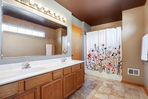 Tiny photo for 18425 S Century Court, Tinley Park, IL 60477 (MLS # 12786676)
