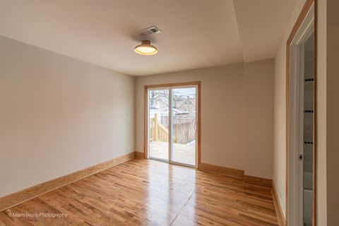 Tiny photo for 6334 S Saint Lawrence Avenue, Chicago, IL 60637 (MLS # 12600764)