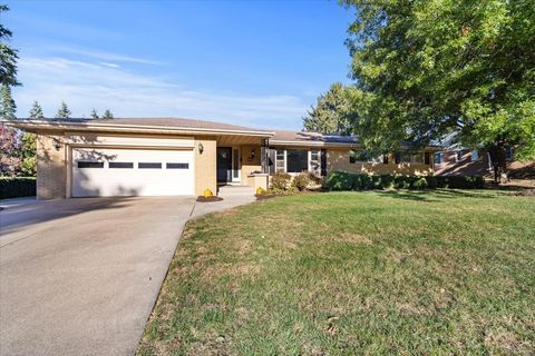 206 Imperial Drive Bloomington IL 61701