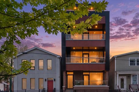 Tiny photo for 1857 N California Avenue #2, Chicago, IL 60647 (MLS # 12624038)