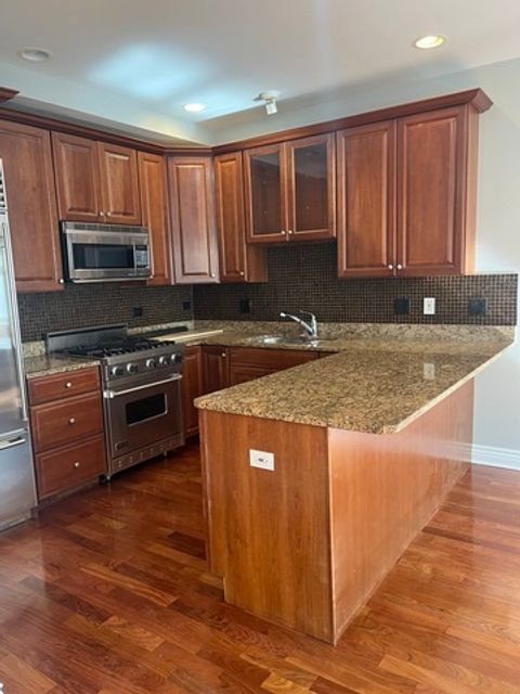 Tiny photo for 334 N Jefferson Street #A, Chicago, IL 60661 (MLS # 12589873)