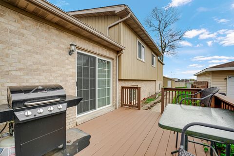 Tiny photo for 3051 183rd Street, Lansing, IL 60438 (MLS # 12620414)