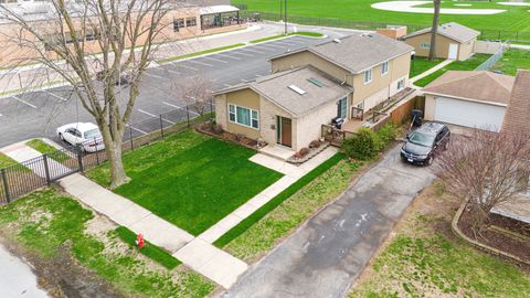 Tiny photo for 3051 183rd Street, Lansing, IL 60438 (MLS # 12620414)