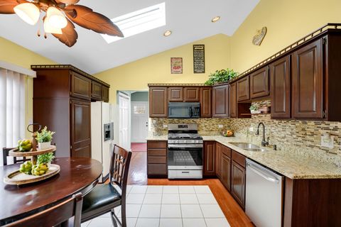 Tiny photo for 3051 183rd Street, Lansing, IL 60438 (MLS # 12620414)