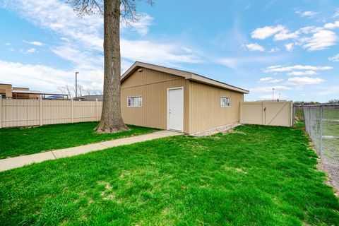 Tiny photo for 3051 183rd Street, Lansing, IL 60438 (MLS # 12620414)