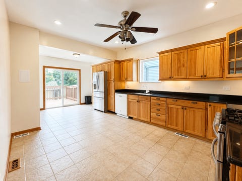 Tiny photo for 4857 W Berenice Avenue, Chicago, IL 60641 (MLS # 12732083)