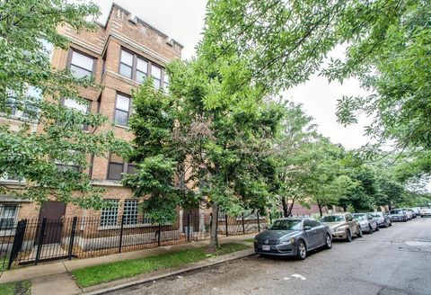 4740 S Ingleside Avenue 2N Chicago IL 60615